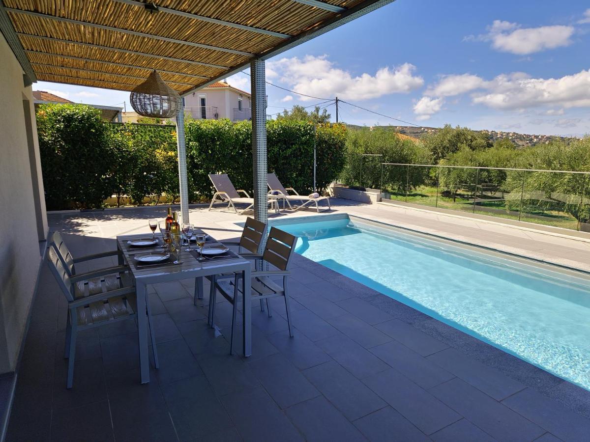 ארגוסטולי Onar - Luxury Villas מראה חיצוני תמונה